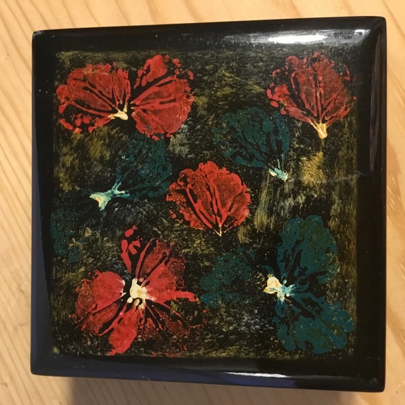 Vintage Japanese Lacquer Jewelry Box Romantic - Picture 6 of 11